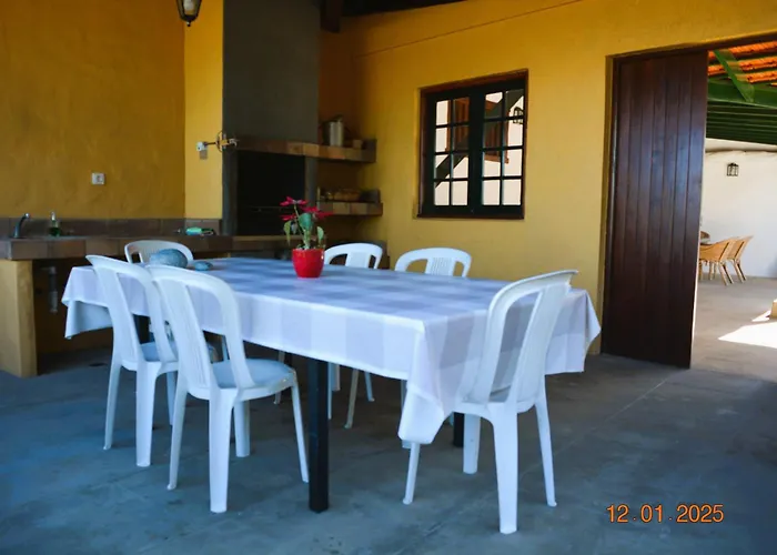 La Hachita. Nyaraló *